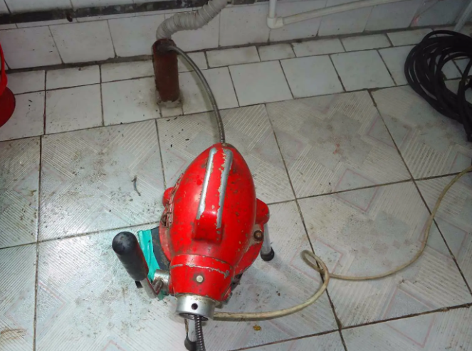 汉滨下水道疏通