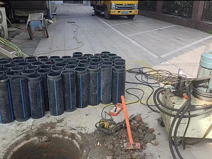 汉滨PE置换管厂家 DN315置换管 非开挖管短管置换